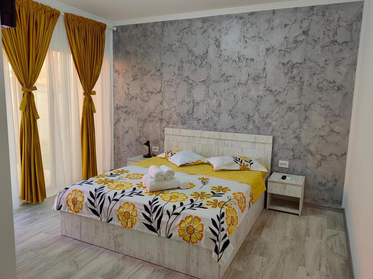 Hotel Casutele Amaliei Corbu  Zewnętrze zdjęcie